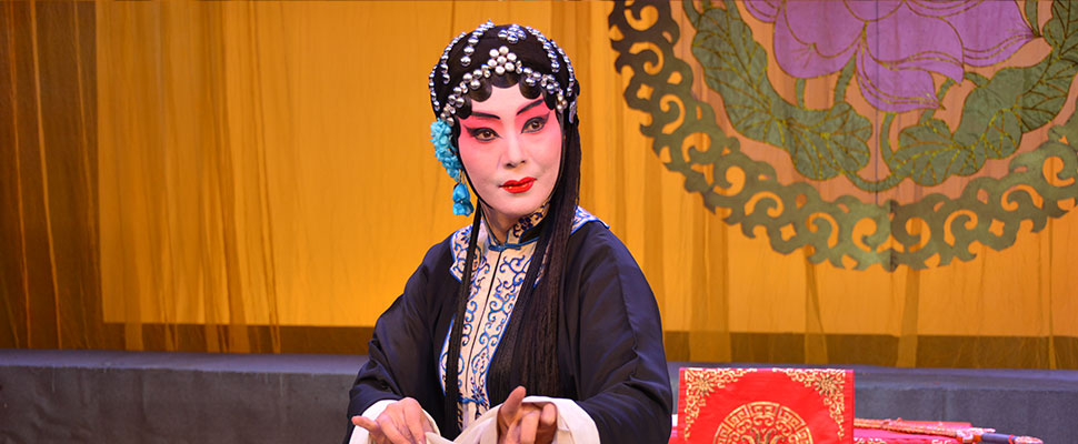 Yunnan Dian Opera Theatre Barging into the Palace  Wang Runmei