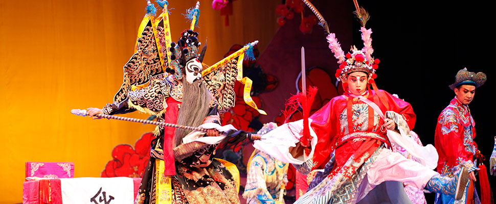 Yunnan Dian Opera Theatre Killing Liu Feng by Rolling Drums Downhill  Chen Nan (right)