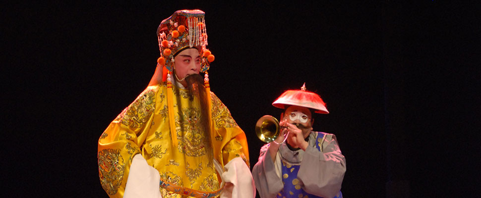 Experimental Theatre of Liyuan Opera of Fujian The Surrender from Liu Xiu  Lin Fufu (right)